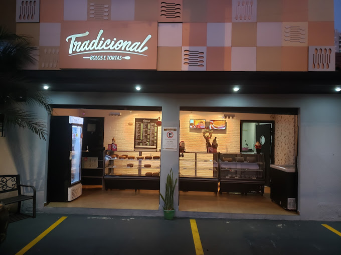 Tradicional Bolos e Tortas